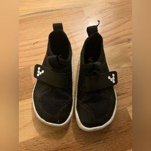 Vivobarefoot Primus Sport II Toddler Sneakers size EU23 (US 7 or 5.5” appx)